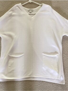 Coldwater Creek whiteV-Neck Knit Tunic with Front Pockets